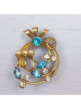 Vintage 12K Gold Filled Blue Rhinestone & Faux Pearl Floral Brooch Pin 1.5"